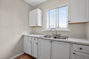 Charming 3BR Duplex in Los Angeles 1157 E 21st St, Los Angeles