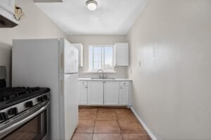 Charming 3BR Duplex in Los Angeles 1157 E 21st St, Los Angeles