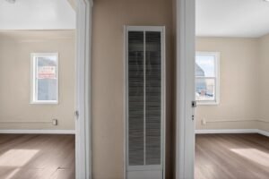 Charming 3BR Duplex in Los Angeles 1157 E 21st St, Los Angeles